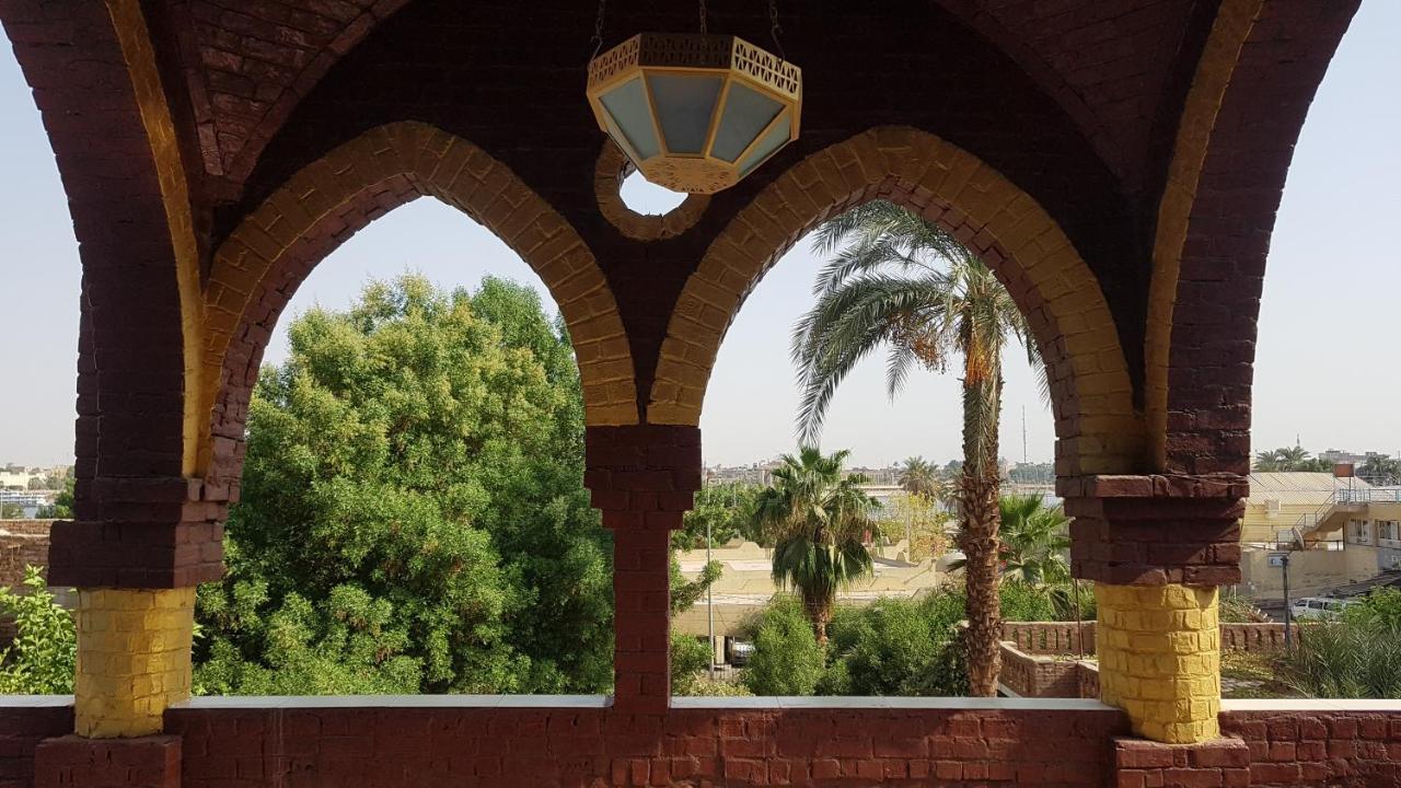 Golden Palace Nile View - Appartment Luxor Exteriör bild